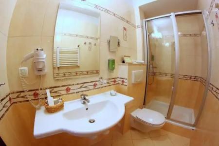 Pod Złotą Różą - 59