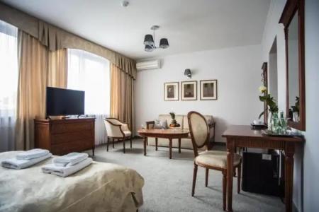 Pod Złotą Różą - 58