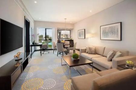 Crowne Plaza Bahrain, an IHG - 16