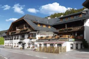 Hotel Mondschein, Sesto