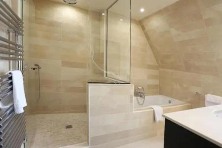 Saint-Louis Pigalle - 45