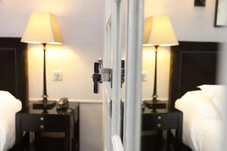 Saint-Louis Pigalle - 48