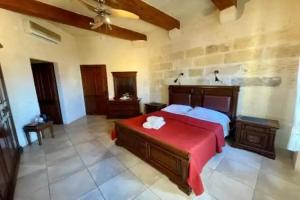 Merhba B&B, Qala