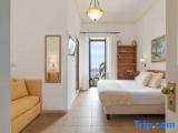 Standard Triple room with sea view