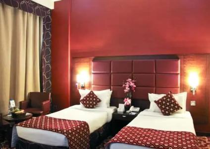 Ramee Rose - 103