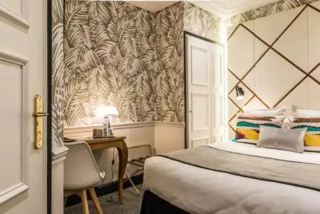 Hôtel Jardin Le Bréa - 53