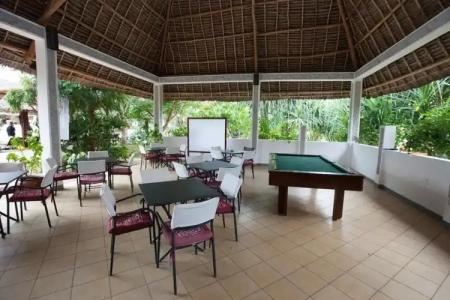 Uroa Bay Beach Resort - 43