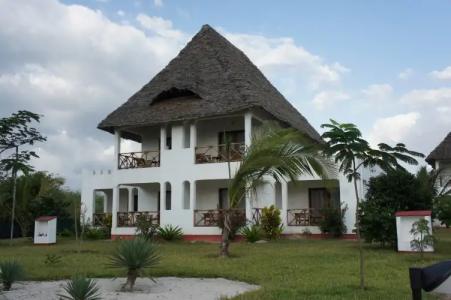 Uroa Bay Beach Resort - 14