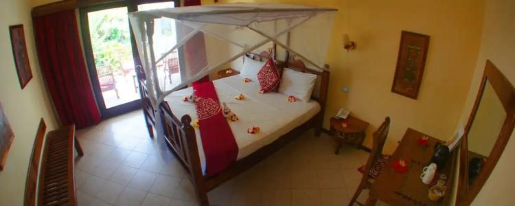 Uroa Bay Beach Resort - 5