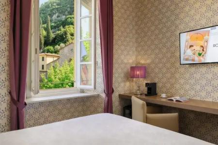 Royal Victoria - 124