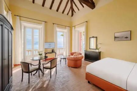 Royal Victoria - 166