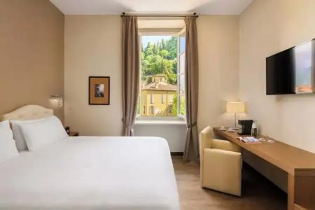 Royal Victoria - 126