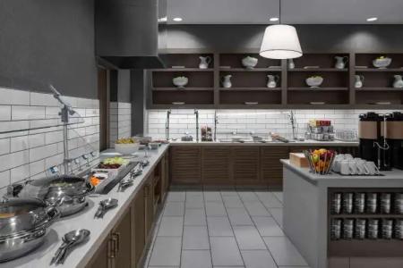 Hyatt House Raleigh North Hills - 26