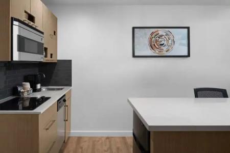 Hyatt House Raleigh North Hills - 32