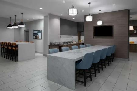 Hyatt House Raleigh North Hills - 28