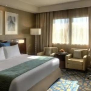 Crowne Plaza Dubai Deira, an IHG - 100