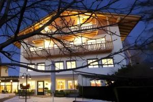 Hotel Heubad, Fie