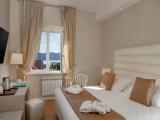 Standard Double room with partial sea view