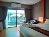 Suite with pool view