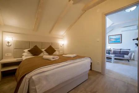 Conte & Restaurant - 88