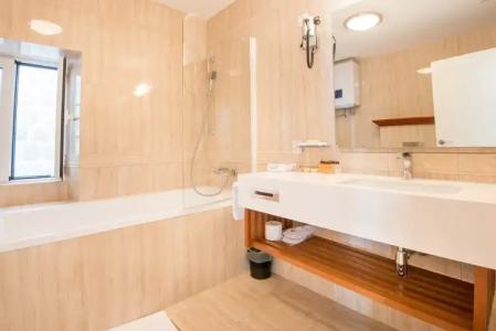 Conte & Restaurant - 97