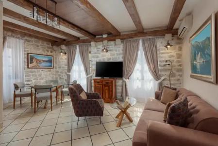 Conte & Restaurant - 109