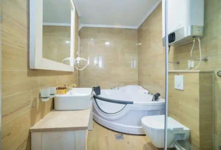 Conte & Restaurant - 9