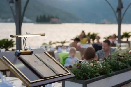 Conte & Restaurant - 34