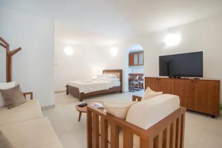 Conte & Restaurant - 89