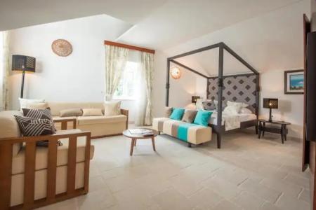 Conte & Restaurant - 57