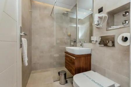 Conte & Restaurant - 48