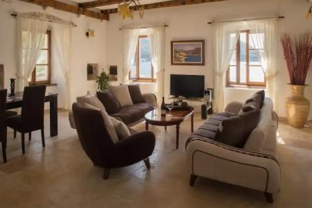 Conte & Restaurant - 70