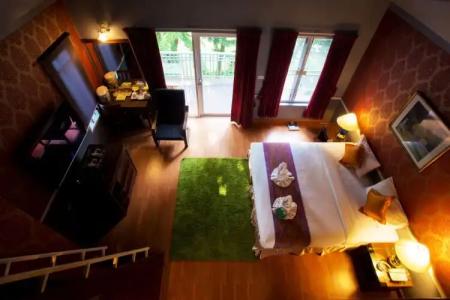 Brookside Valley Resort - 107