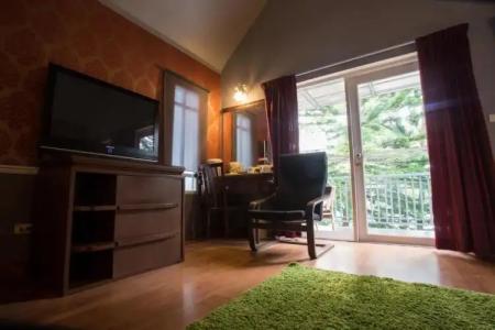 Brookside Valley Resort - 132