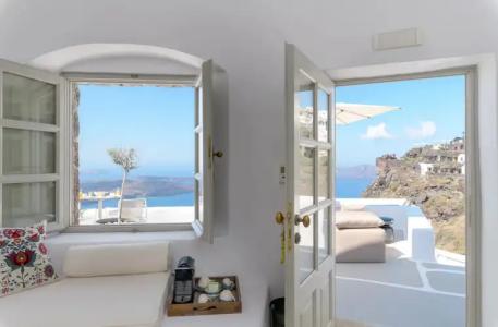 Iconic Santorini, a Boutique Cave - 42