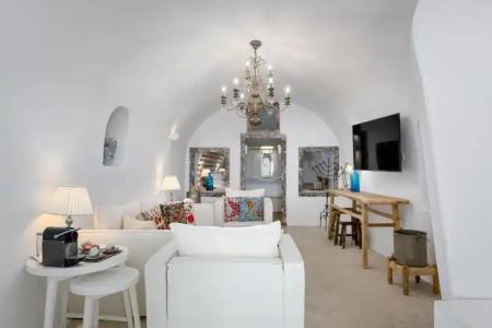 Iconic Santorini, a Boutique Cave - 12