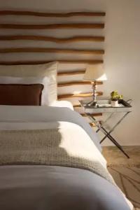 Iconic Santorini, a Boutique Cave - 40