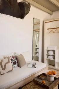 Iconic Santorini, a Boutique Cave - 36