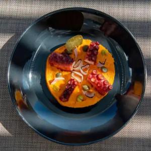 Iconic Santorini, a Boutique Cave - 10