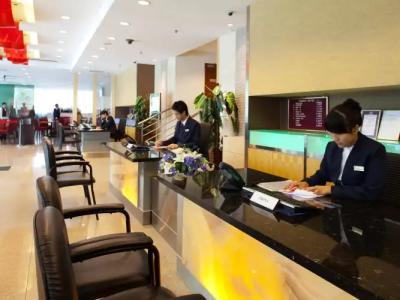 Royal at Queens - 20