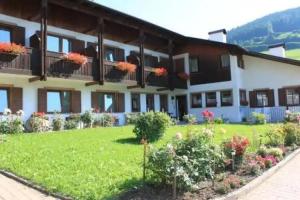 Residence die Färbe Mini-hotel, Sterzing