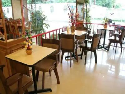 Honey House 2 - 13