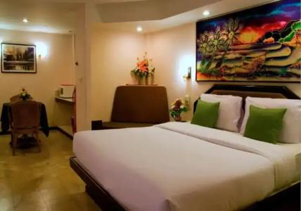 Paradise Inn - 73