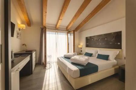 Hi - Wellness & Spa - 161