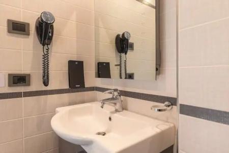 Hi - Wellness & Spa - 200