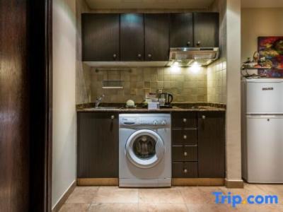 First Central Suites - 124