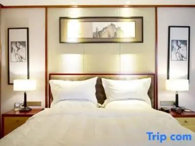 Siam View and Residence - 105