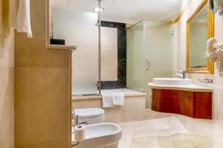 Sunday Holiday International Dubai - 104