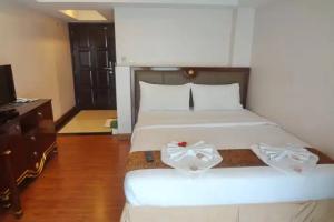 Maleez Lodge, Pattaya
