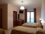 Standard Quadruple room with sea view